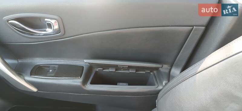 Позашляховик / Кросовер Renault Koleos 2011 в Києві