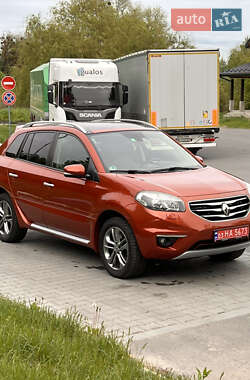 Позашляховик / Кросовер Renault Koleos 2012 в 