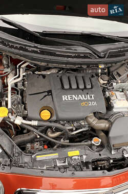 Позашляховик / Кросовер Renault Koleos 2012 в 