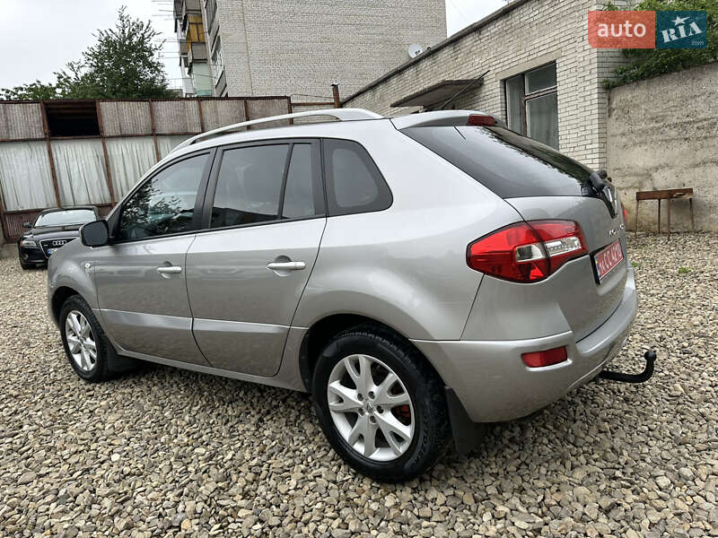 Позашляховик / Кросовер Renault Koleos 2009 в Стрию