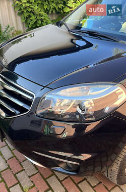 Внедорожник / Кроссовер Renault Koleos 2012 в 