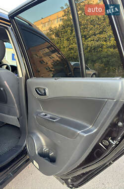 Позашляховик / Кросовер Renault Koleos 2011 в 