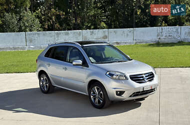 Позашляховик / Кросовер Renault Koleos 2012 в  фото 3 Позашляховик / Кросовер Renault Koleos 2012 в