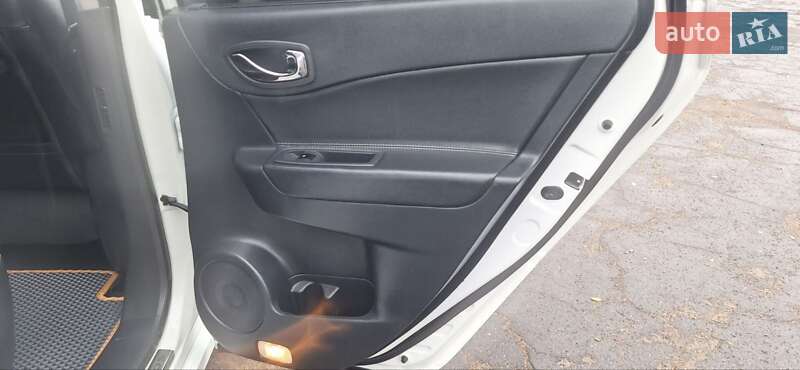 Внедорожник / Кроссовер Renault Koleos 2013 в Новоархангельске фото 83 Внедорожник / Кроссовер Renault Koleos 2013 в Новоархангельске