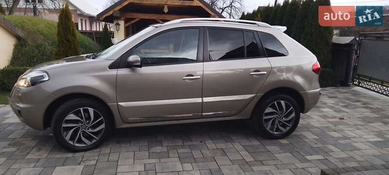 Внедорожник / Кроссовер Renault Koleos 2014 в Косове