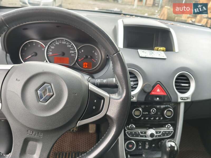 Внедорожник / Кроссовер Renault Koleos 2011 в Межгорье