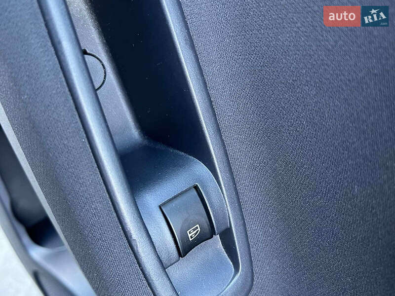 Позашляховик / Кросовер Renault Koleos 2011 в Львові фото 33 Позашляховик / Кросовер Renault Koleos 2011 в Львові