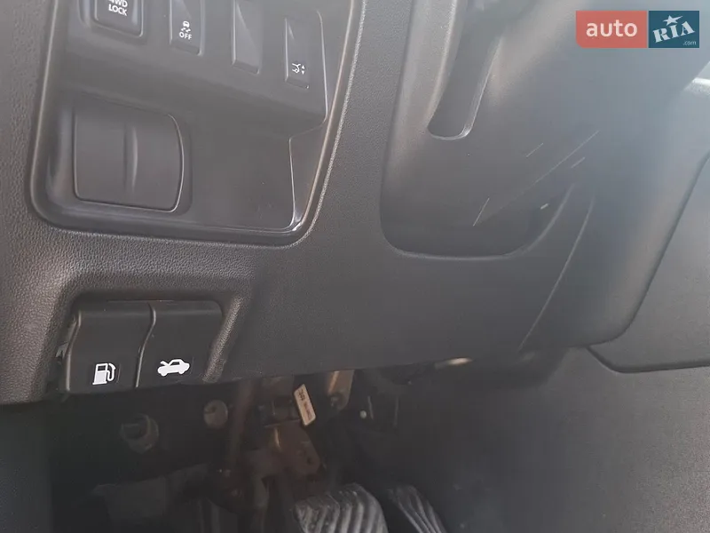 Renault Koleos 2018 VIN VF1RZG00660299863 фото оголошення 9 з 48