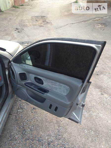 Renault Laguna 1998 года