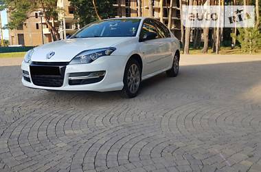 Седан Renault Laguna 2015 в 