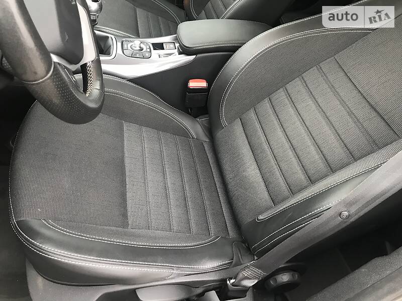 Хетчбек Renault Laguna 2010 в Івано-Франківську