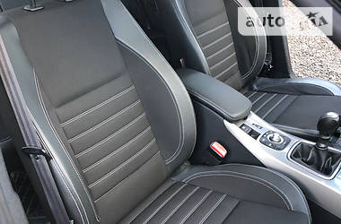 Ліфтбек Renault Laguna 2013 в 