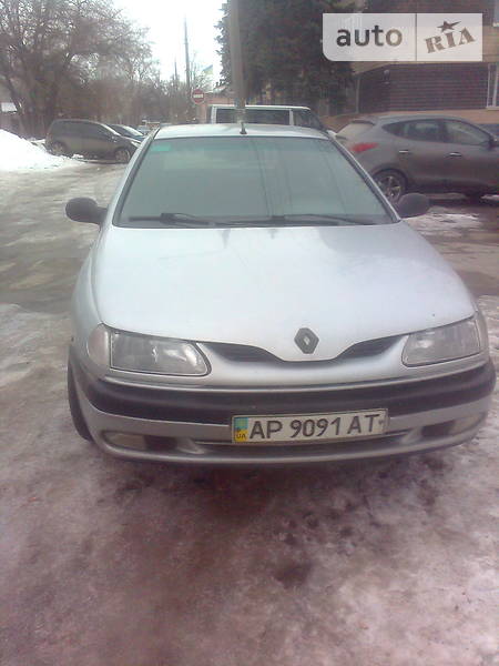 Хетчбек Renault Laguna 1995 в 