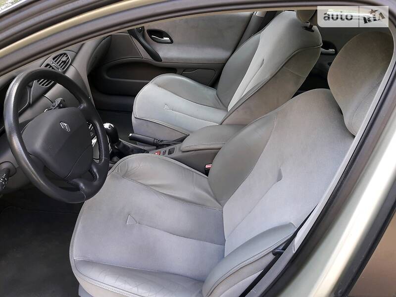 Хетчбек Renault Laguna 2002 в Полтаві фото 42 Хетчбек Renault Laguna 2002 в Полтаві