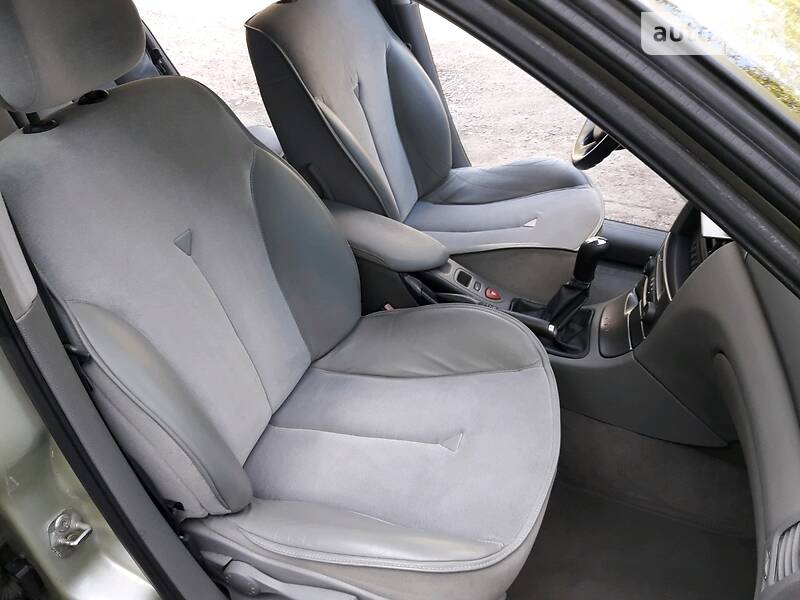 Хетчбек Renault Laguna 2002 в Полтаві фото 65 Хетчбек Renault Laguna 2002 в Полтаві