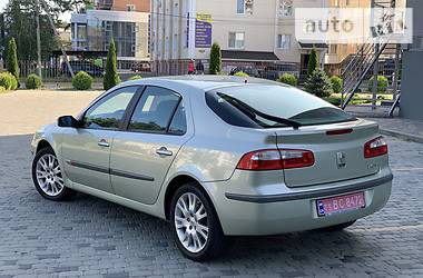 Лифтбек Renault Laguna 2002 в Киеве