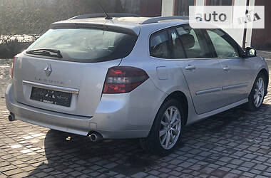 Грузопассажирский фургон Renault Laguna 2011 в Дубно