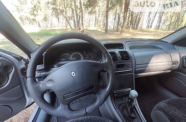 Хэтчбек Renault Laguna 1998 в 