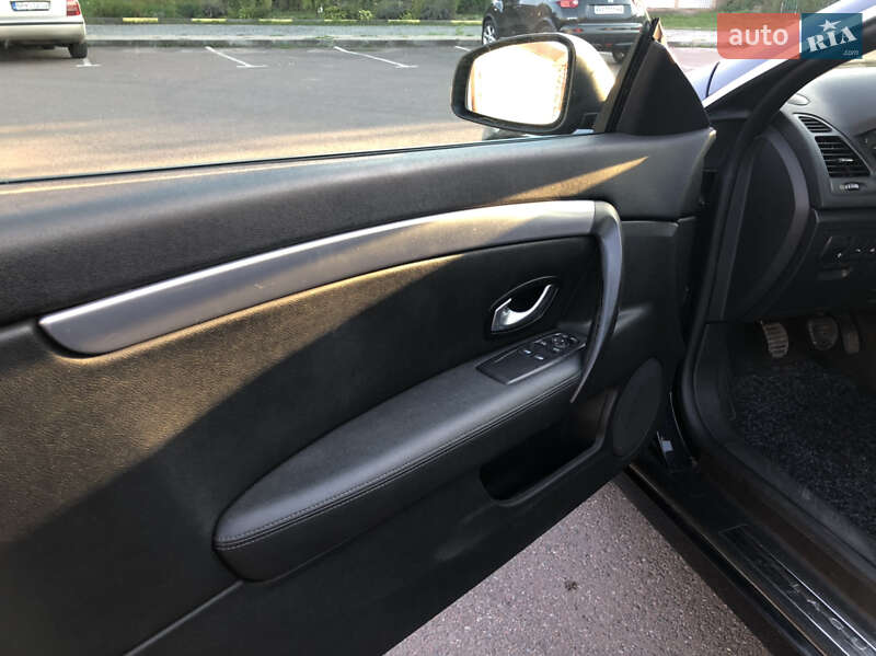 Купе Renault Laguna 2009 в Тячеві