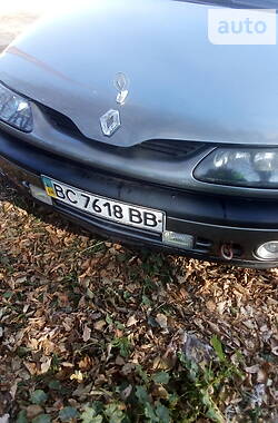 Лифтбек Renault Laguna 1999 в 