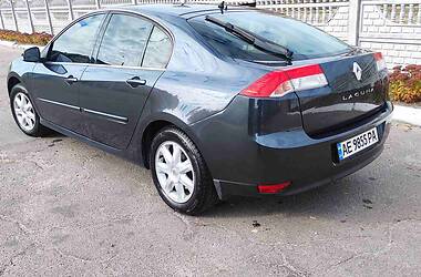 Хэтчбек Renault Laguna 2010 в Каменском