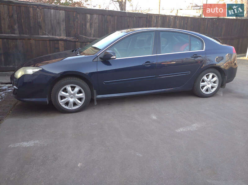 Хэтчбек Renault Laguna 2007 в Киеве