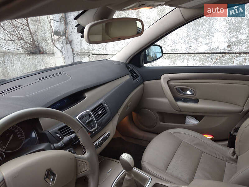 Хэтчбек Renault Laguna 2007 в Киеве