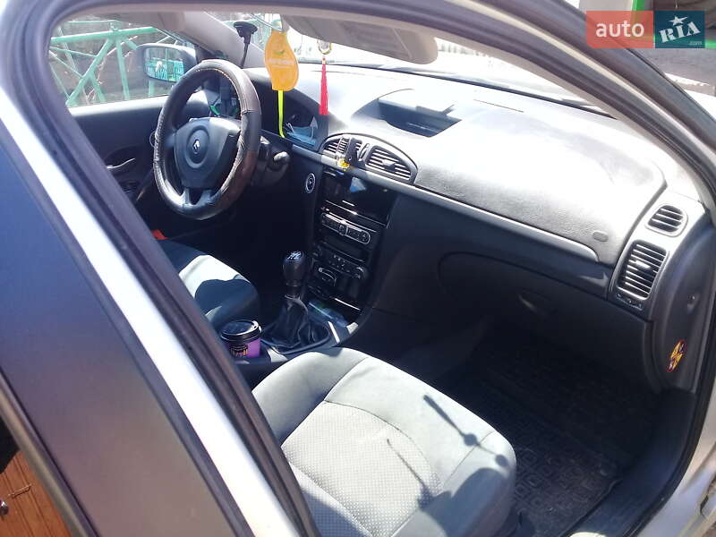 Лифтбек Renault Laguna 2005 в Жидачове