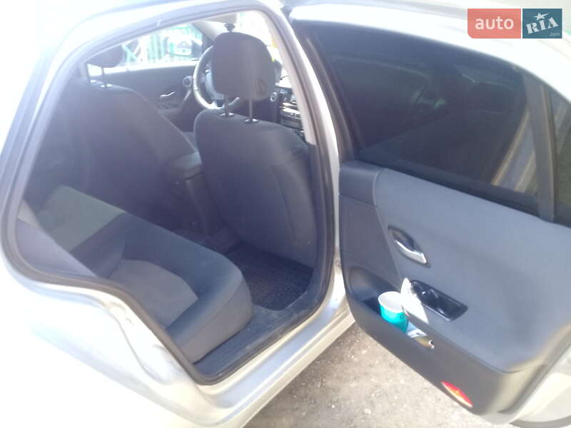 Лифтбек Renault Laguna 2005 в Жидачове