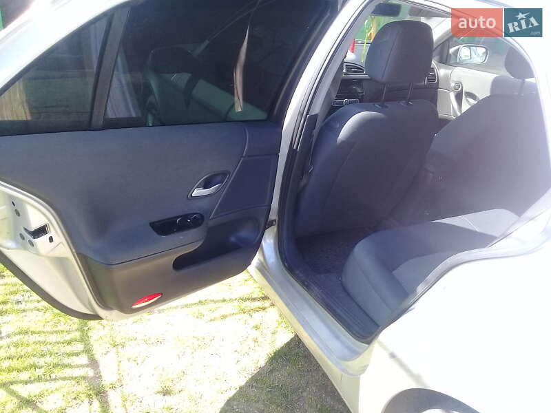 Лифтбек Renault Laguna 2005 в Жидачове