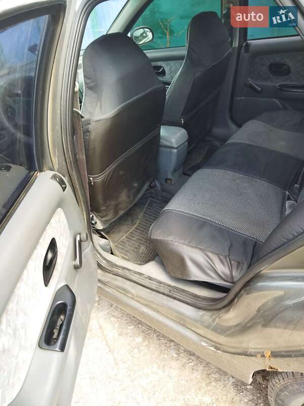 Хэтчбек Renault Laguna 1996 в Виннице