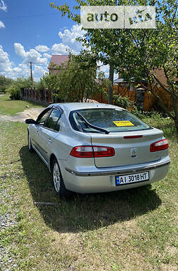 Лифтбек Renault Laguna 2003 в Лубнах