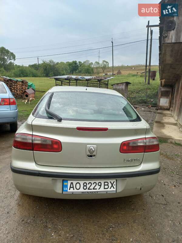Лифтбек Renault Laguna 2004 в Ужгороде