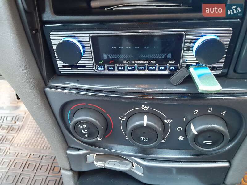 Лифтбек Renault Laguna 2001 в Снятине