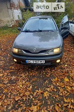 Ліфтбек Renault Laguna 1999 в Львові