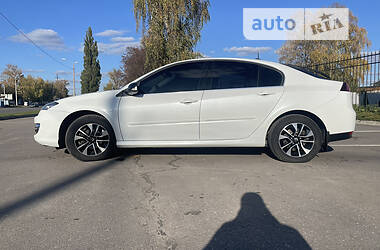 Лифтбек Renault Laguna 2014 в 