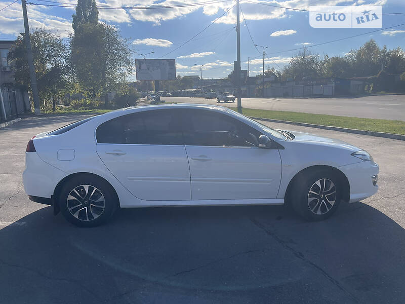 Лифтбек Renault Laguna 2014 в Сумах