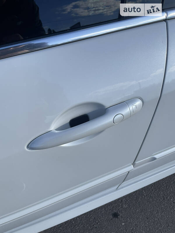 Лифтбек Renault Laguna 2014 в Сумах