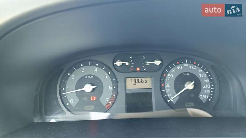 Ліфтбек Renault Laguna 2006 в Мурованих Курилівцях