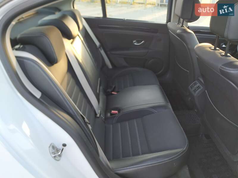 Ліфтбек Renault Laguna 2011 в Львові