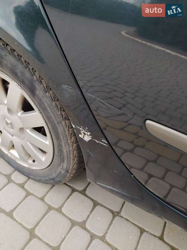 Универсал Renault Laguna 2003 в Львове