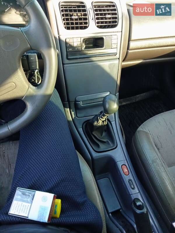 Лифтбек Renault Laguna 2001 в Черноморске