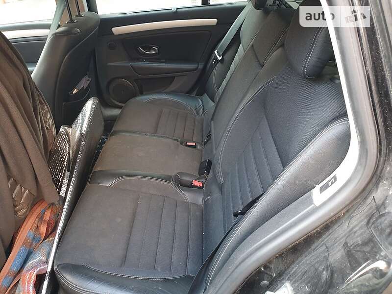 Универсал Renault Laguna 2008 в Черновцах