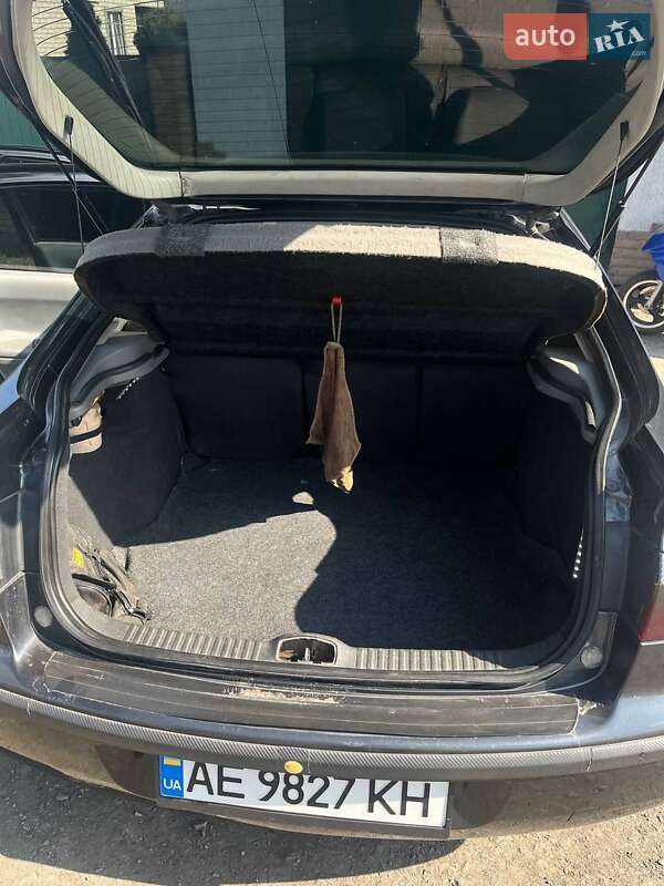 Лифтбек Renault Laguna 2002 в Верхнеднепровске