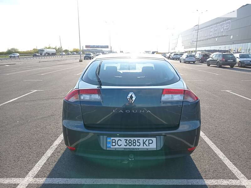 Лифтбек Renault Laguna 2009 в Стрые