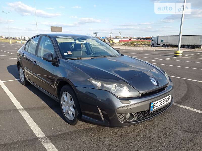 Лифтбек Renault Laguna 2009 в Стрые