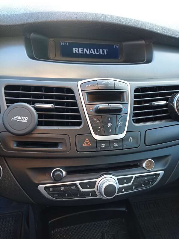 Лифтбек Renault Laguna 2009 в Стрые