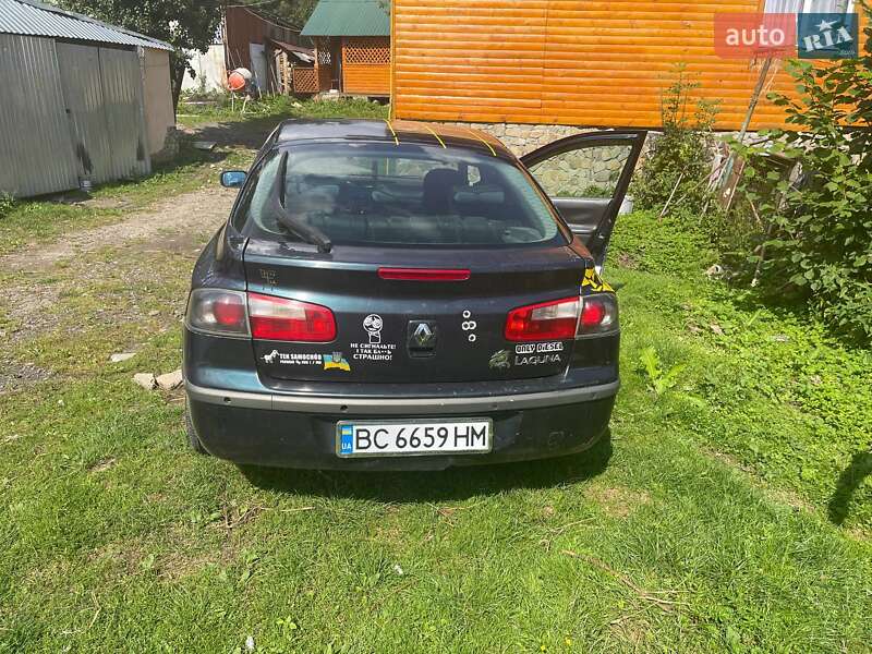 Лифтбек Renault Laguna 2002 в Турке