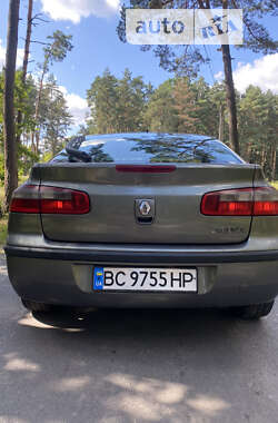 Лифтбек Renault Laguna 2001 в 