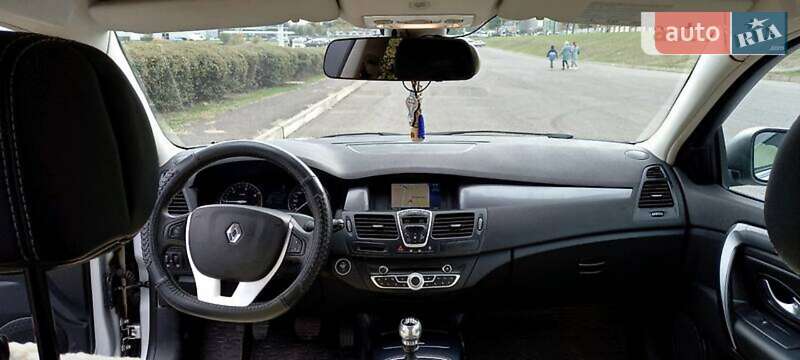 Универсал Renault Laguna 2010 в Кривом Роге
